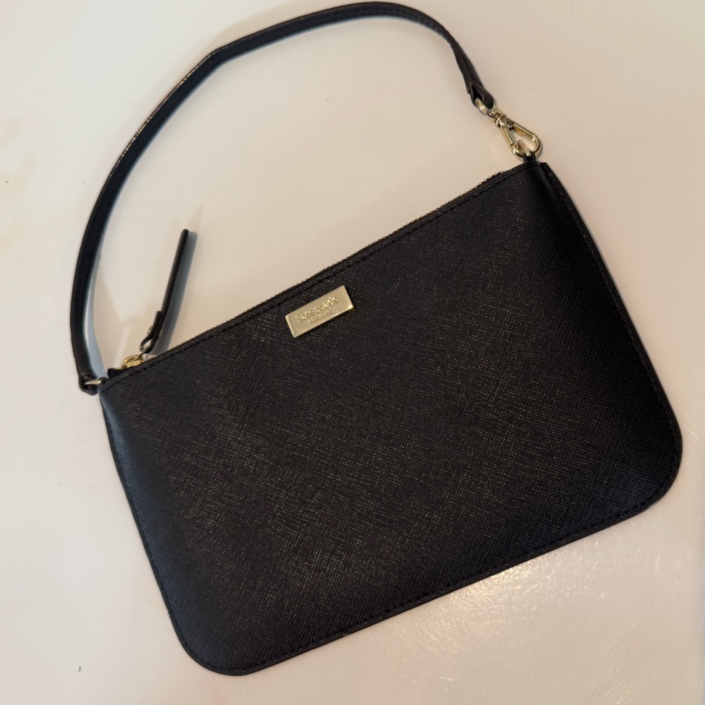 Kate Spade Lolly Newbury Lane Black Leather Wristlet Gold Hardware NEW - Picture 1 of 10